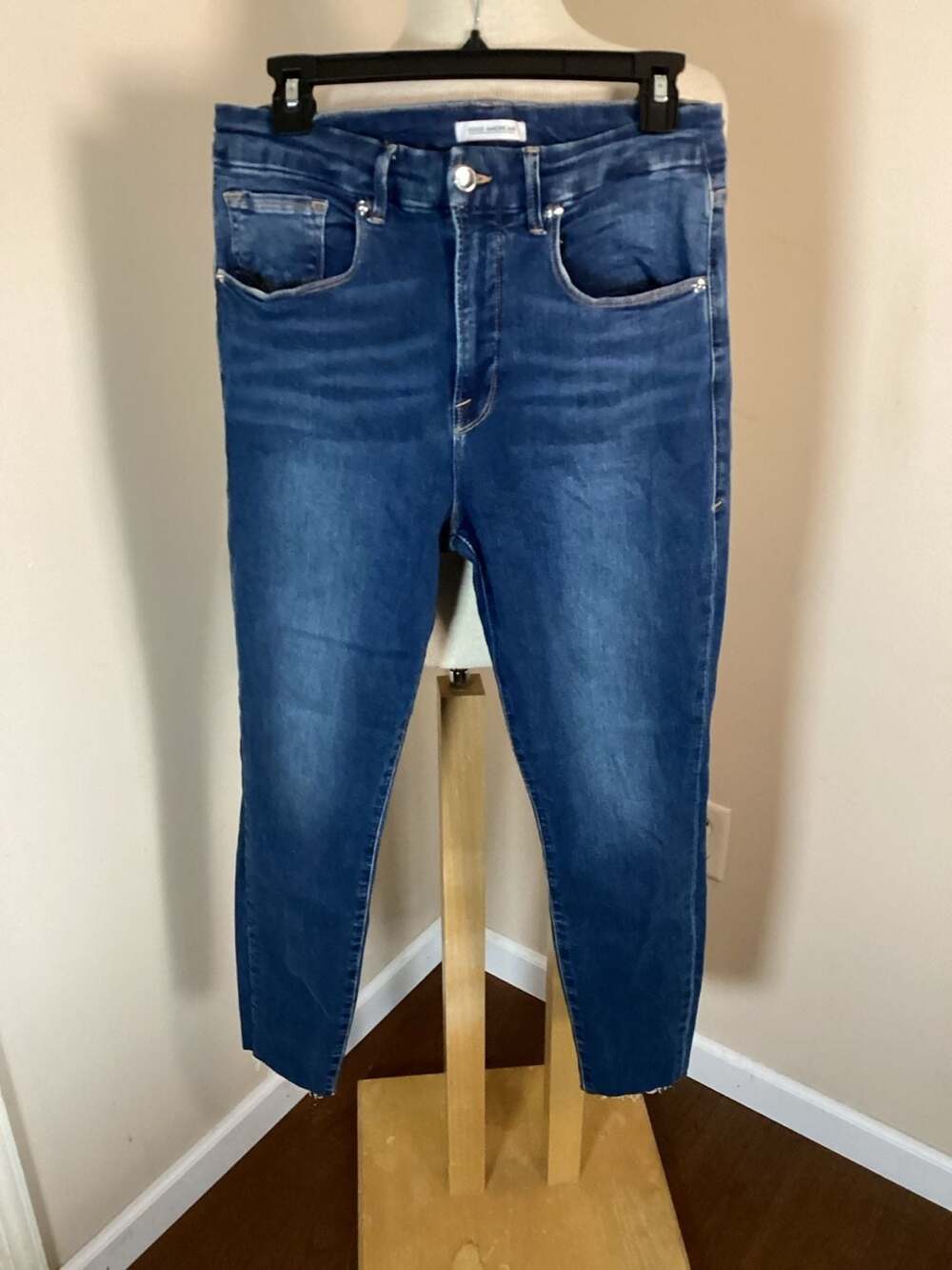 Good American Good Waist Crop Jeans Size 14/32